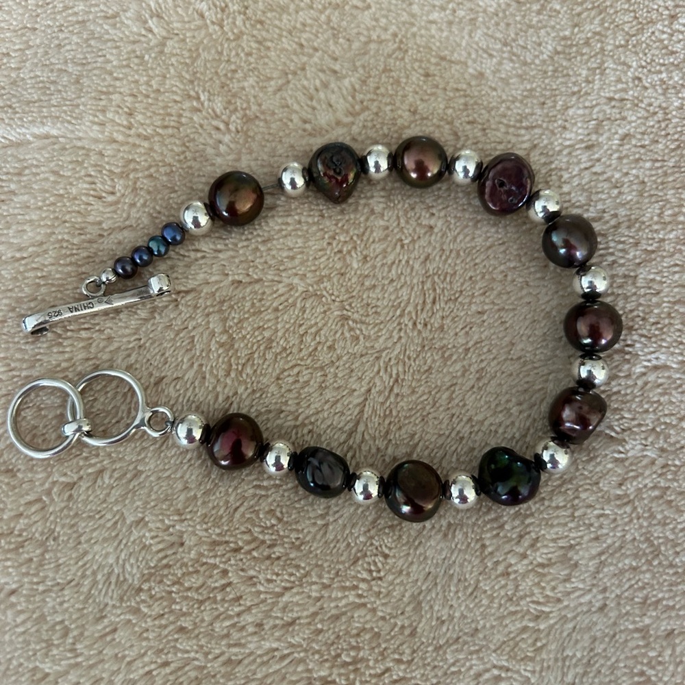 Silpada Sterling Silver 925 handmade 10mm black pearl bracelet with purple hue